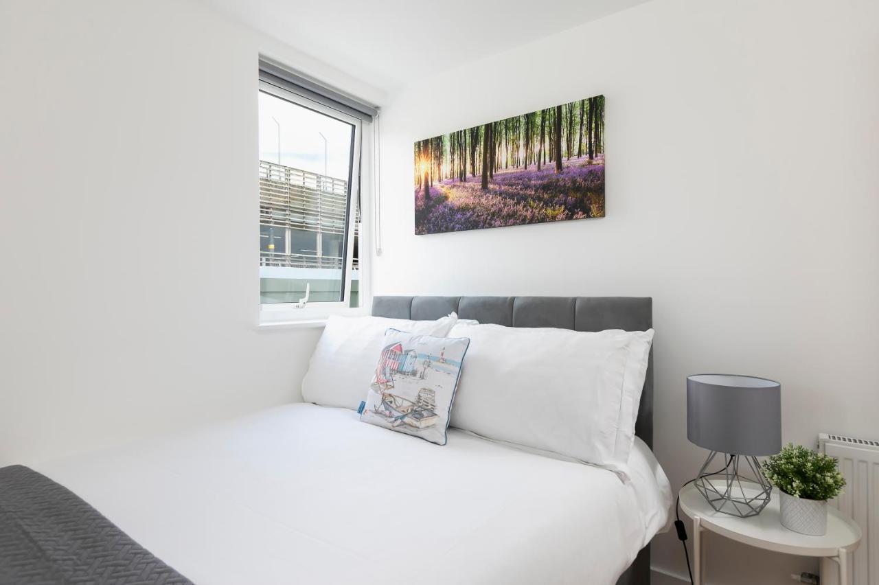 אנפילד Skyvillion - 4 Bed Luxury Apartment With Balcony & Parking מראה חיצוני תמונה