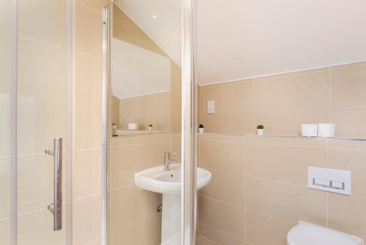 אנפילד Skyvillion - 4 Bed Luxury Apartment With Balcony & Parking מראה חיצוני תמונה